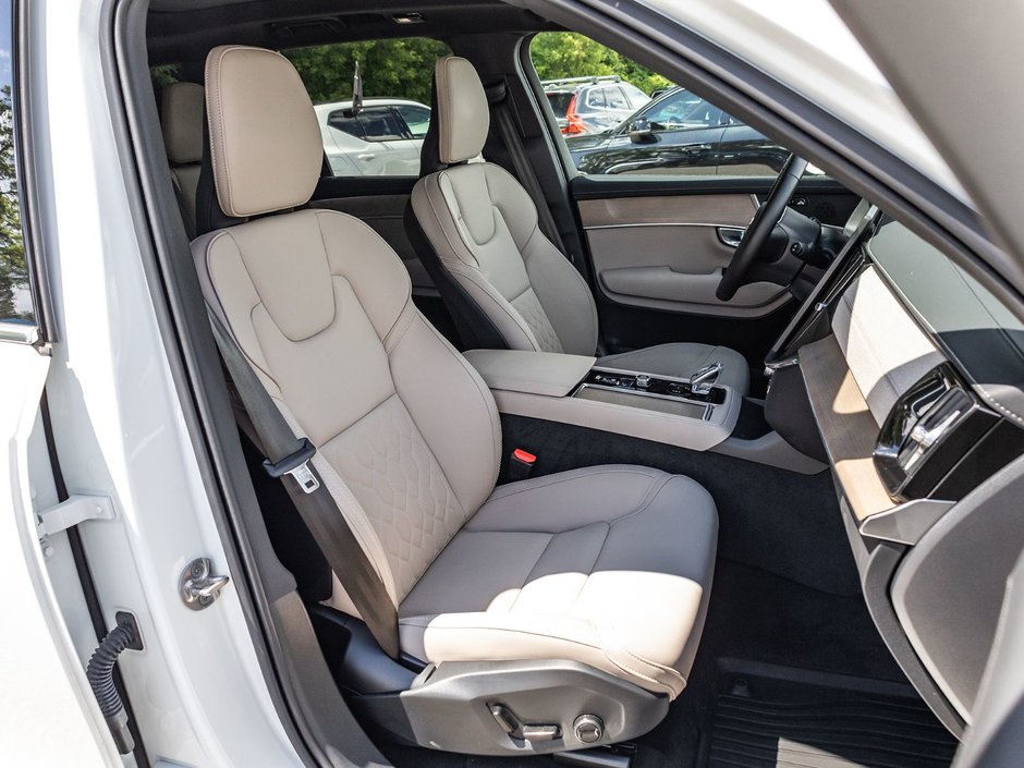 2026 Volvo XC90 Plug-In Hybrid Core Bright Theme-22