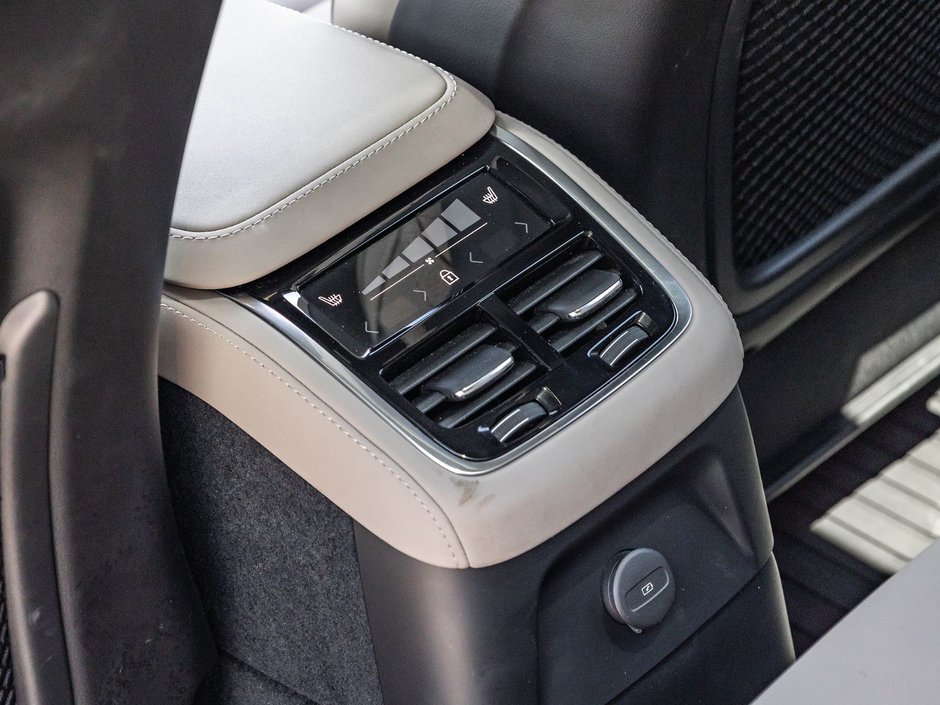 2026 Volvo XC90 Plug-In Hybrid Core Bright Theme-25