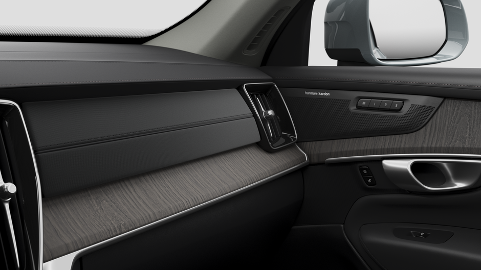 2026 Volvo XC90 Plug-In Hybrid Ultra Bright Theme-8
