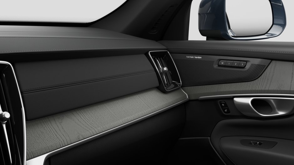 2027 Volvo XC90 Plug-In Hybrid Ultra Bright Theme-8