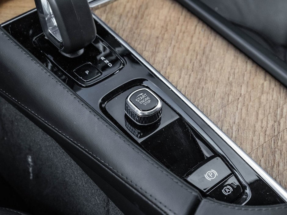 2024 Volvo XC90 Recharge Plus Bright Theme-18