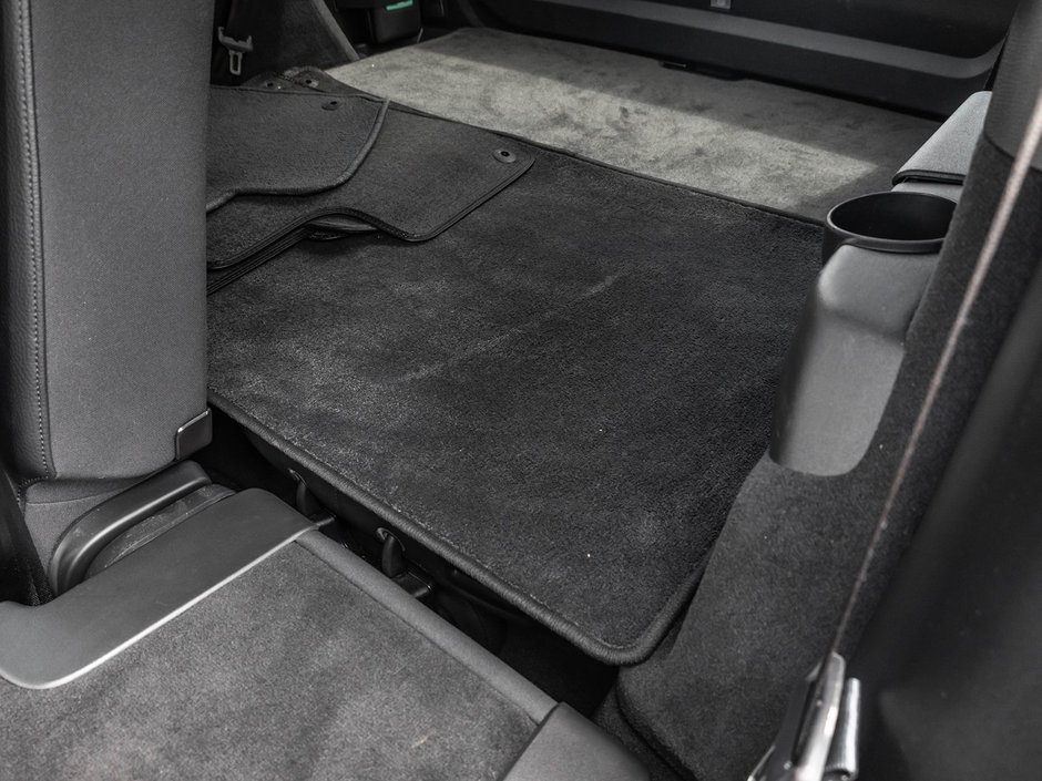 2024 Volvo XC90 Recharge Plus Bright Theme-28