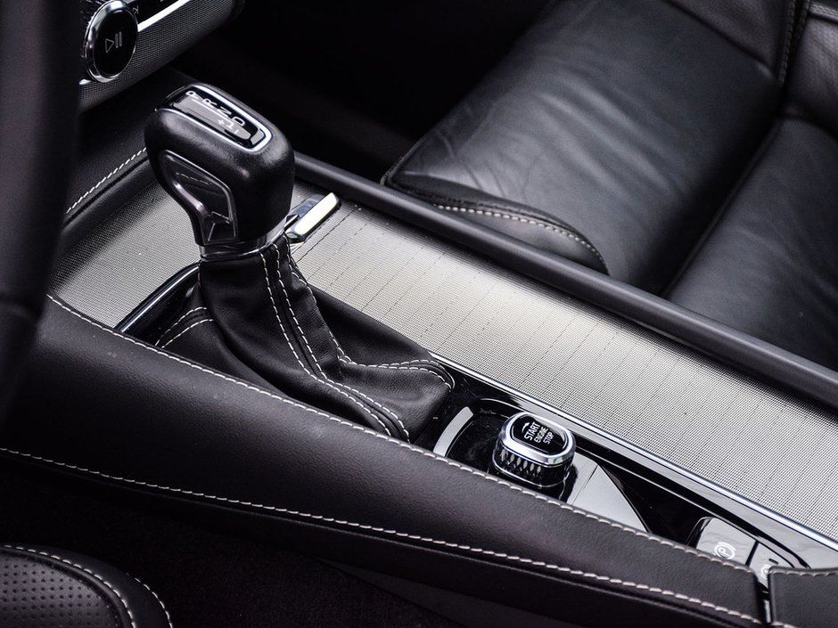 2022 Volvo XC90 R-Design-12