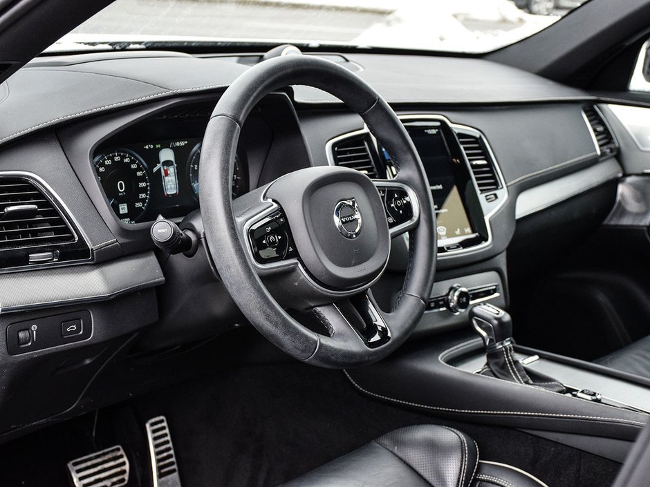 2022 Volvo XC90 R-Design-10