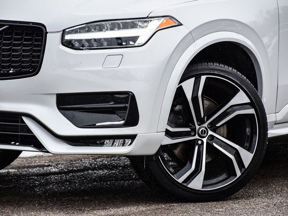 2022 Volvo XC90 R-Design-1