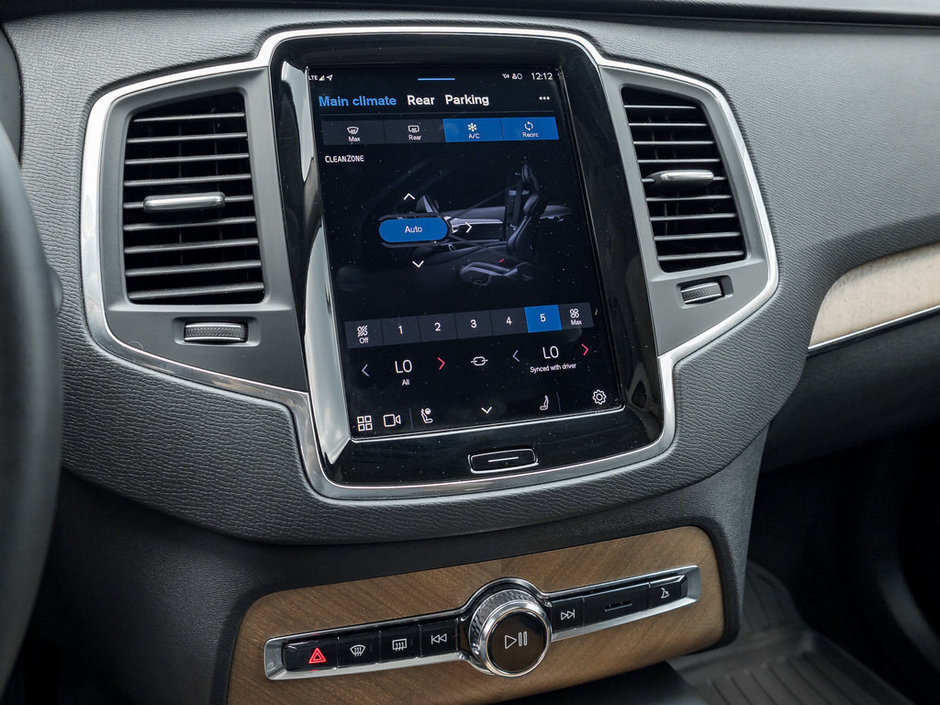 2024 Volvo XC90 Core Bright Theme-18