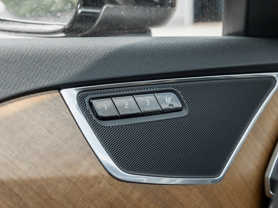 2024 Volvo XC90 Core Bright Theme-13