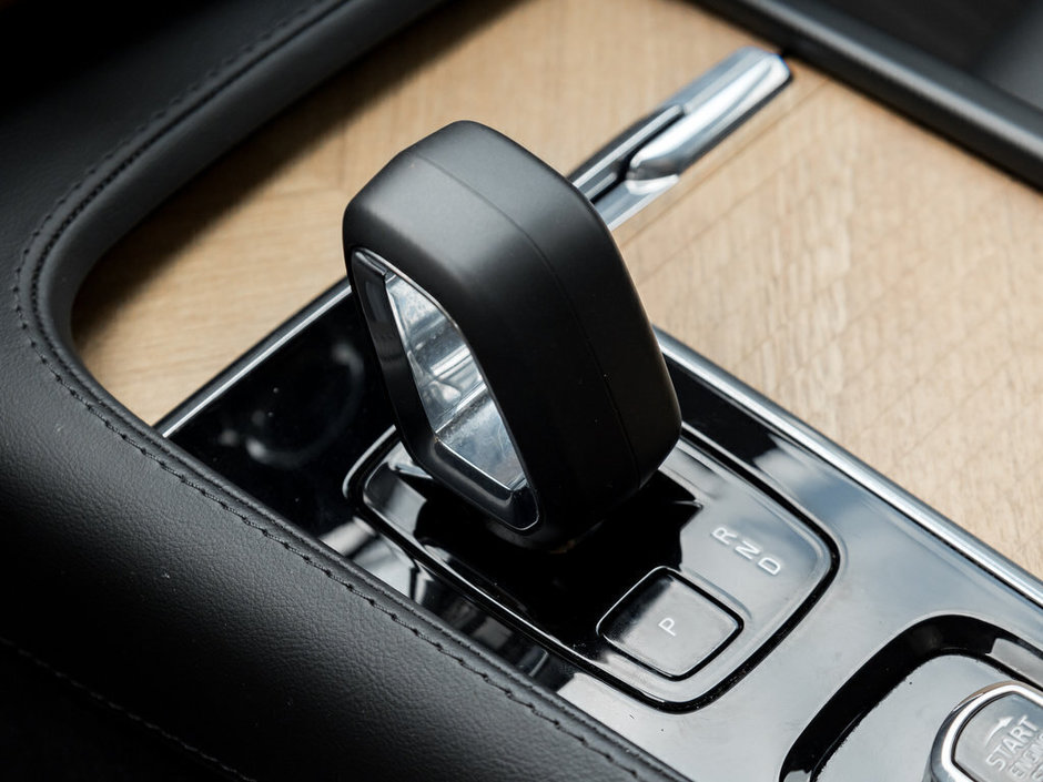 2024 Volvo XC90 Core Bright Theme-15