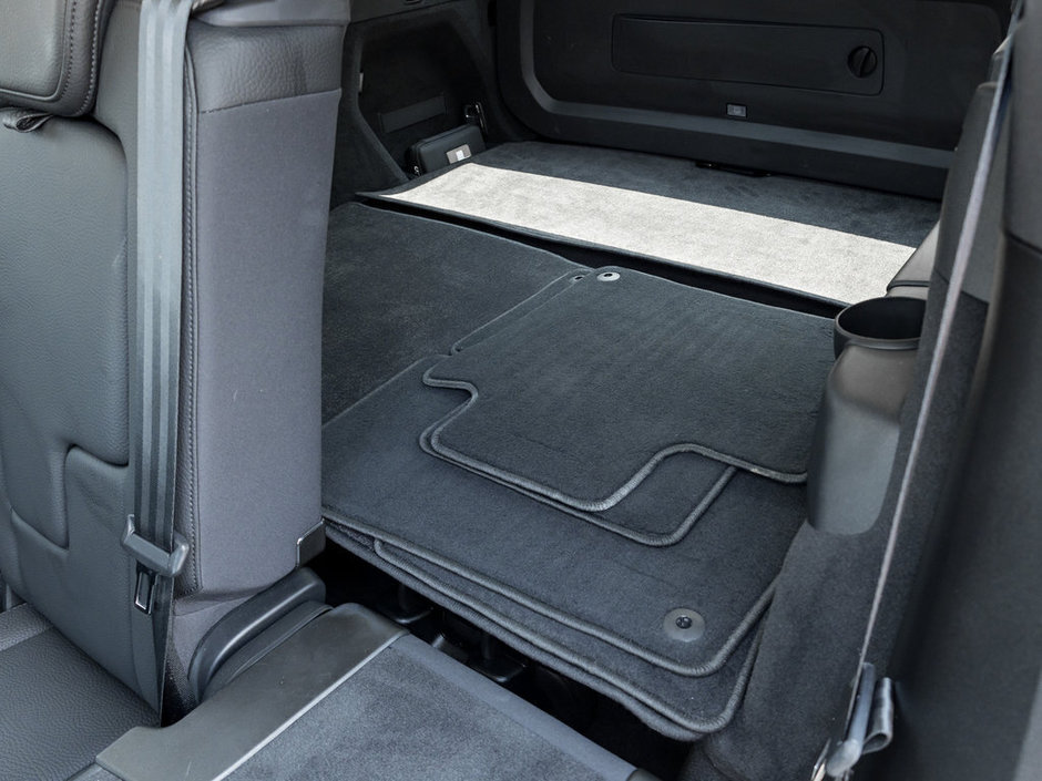 2024 Volvo XC90 Core Bright Theme-24
