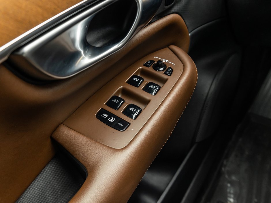 2024 Volvo XC90 Plus Bright Theme-13