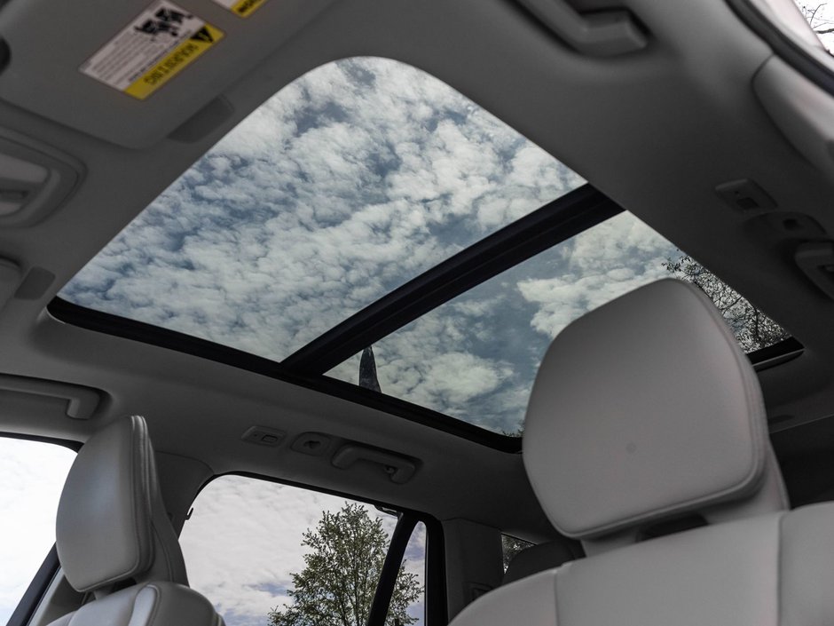2024 Volvo XC90 Core Bright Theme-18