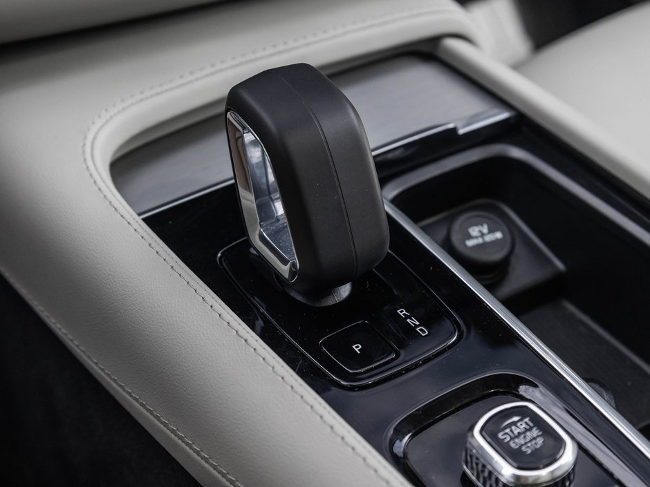 2024 Volvo XC90 Core Bright Theme-12