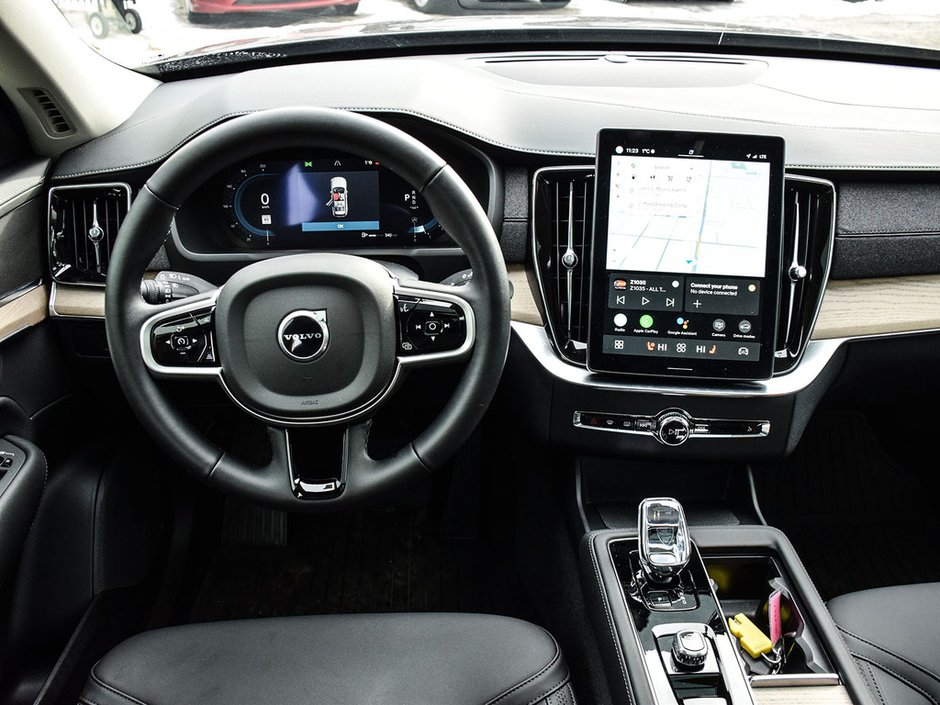 2025 Volvo XC90 Plus Bright Theme-9