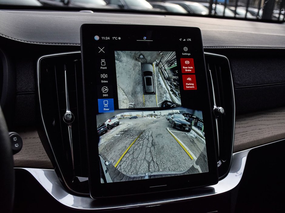 2025 Volvo XC90 Plus Bright Theme-23