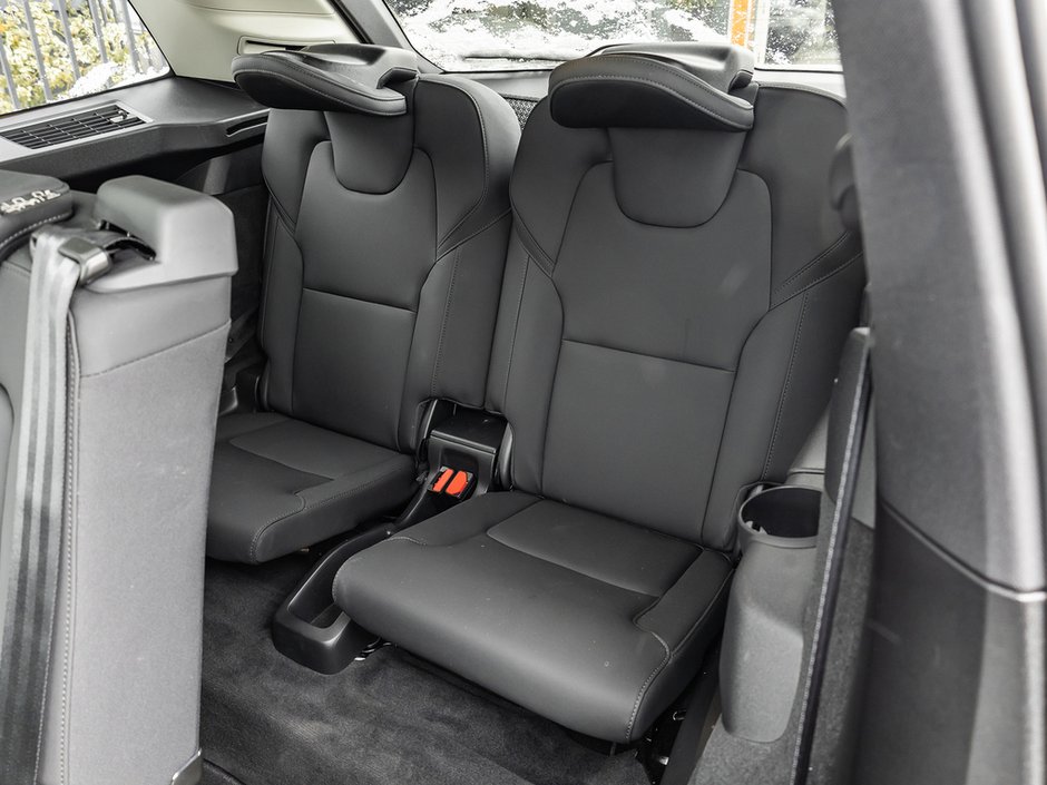 2025 Volvo XC90 Core Bright Theme-26