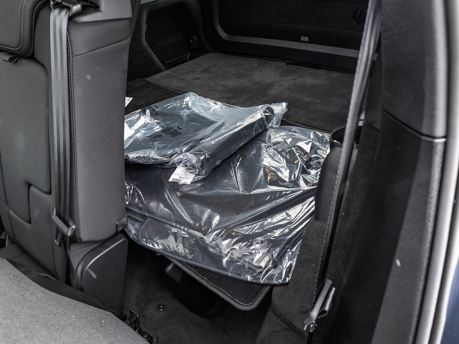 2025 Volvo XC90 Core Bright Theme-29