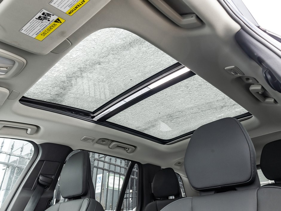 2025 Volvo XC90 Core Bright Theme-23