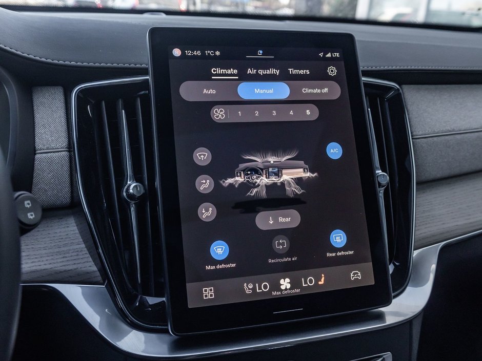 2025 Volvo XC90 Core Bright Theme-20