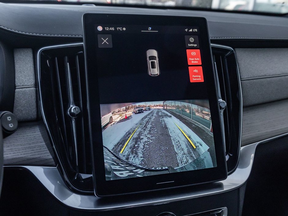 2025 Volvo XC90 Core Bright Theme-14