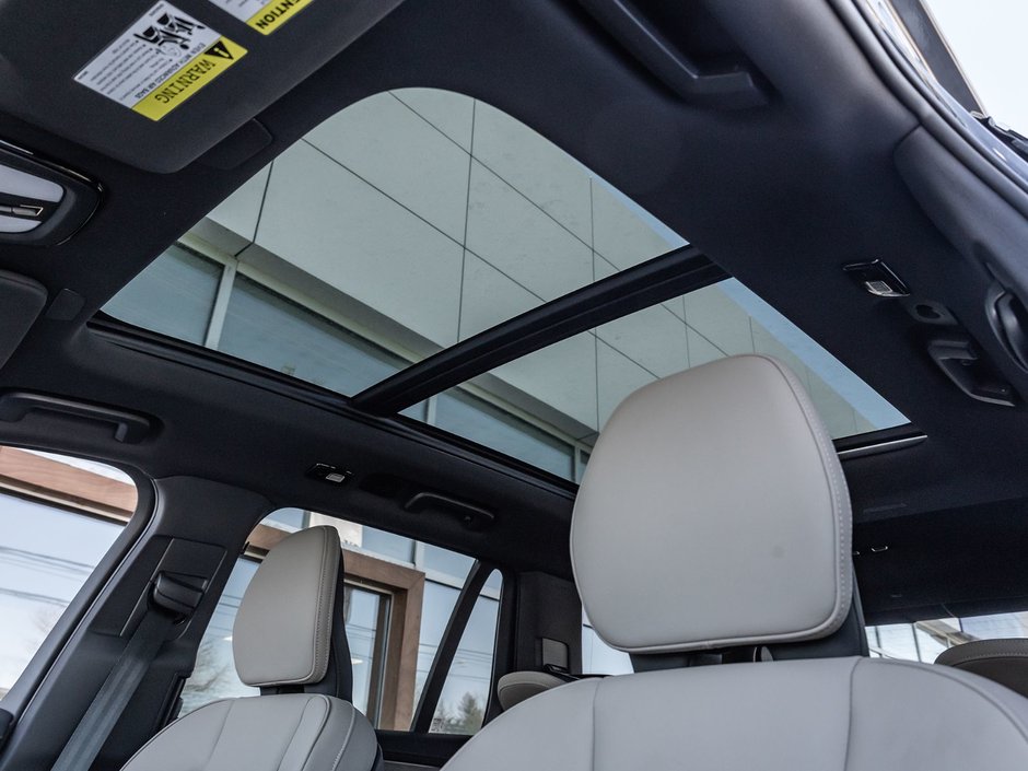 2025 Volvo XC90 Core Bright Theme-23