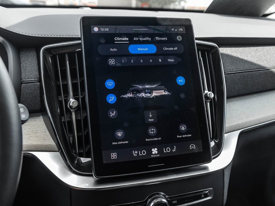 2025 Volvo XC90 Plus Bright Theme-22