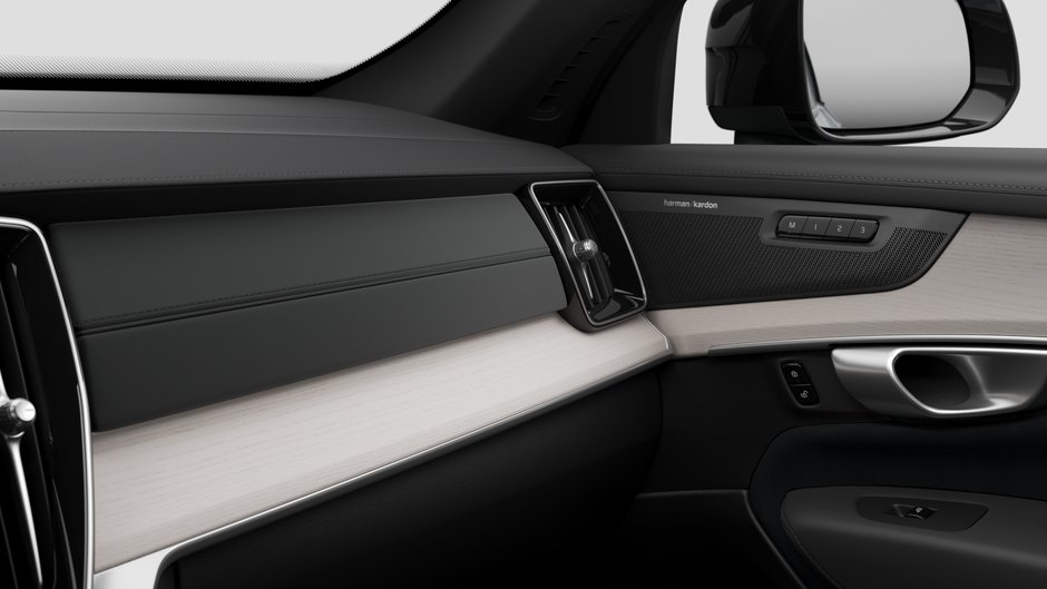 2026 Volvo XC90 Ultra Dark Theme-8