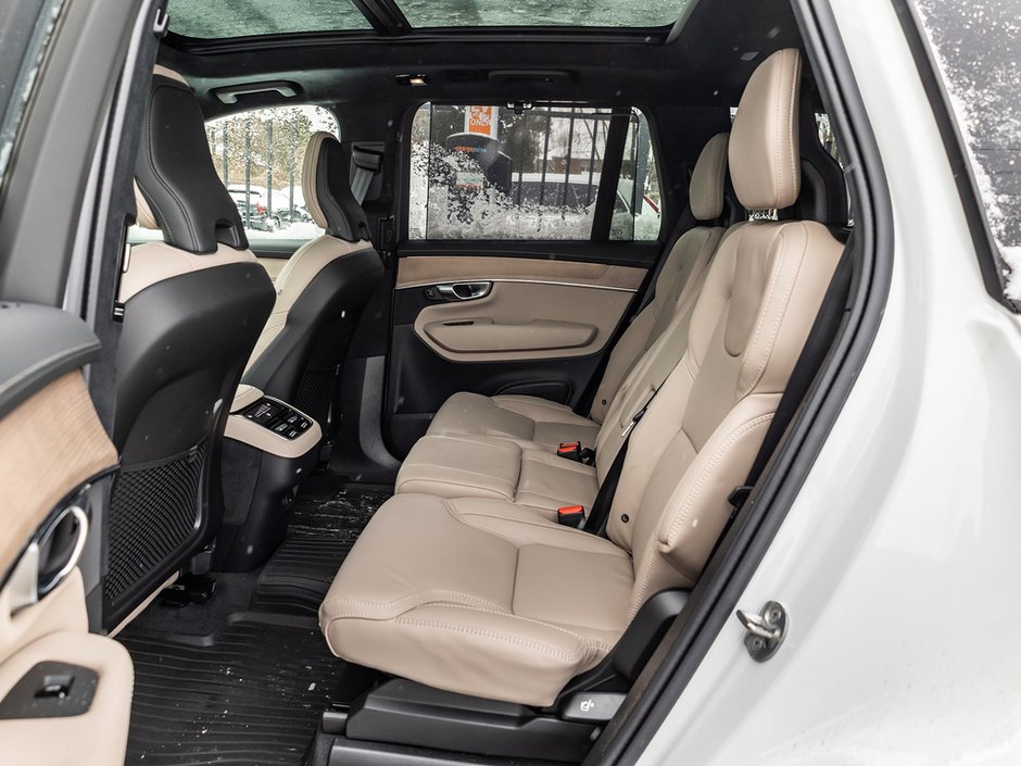 2026 Volvo XC90 Ultra Dark Theme-25