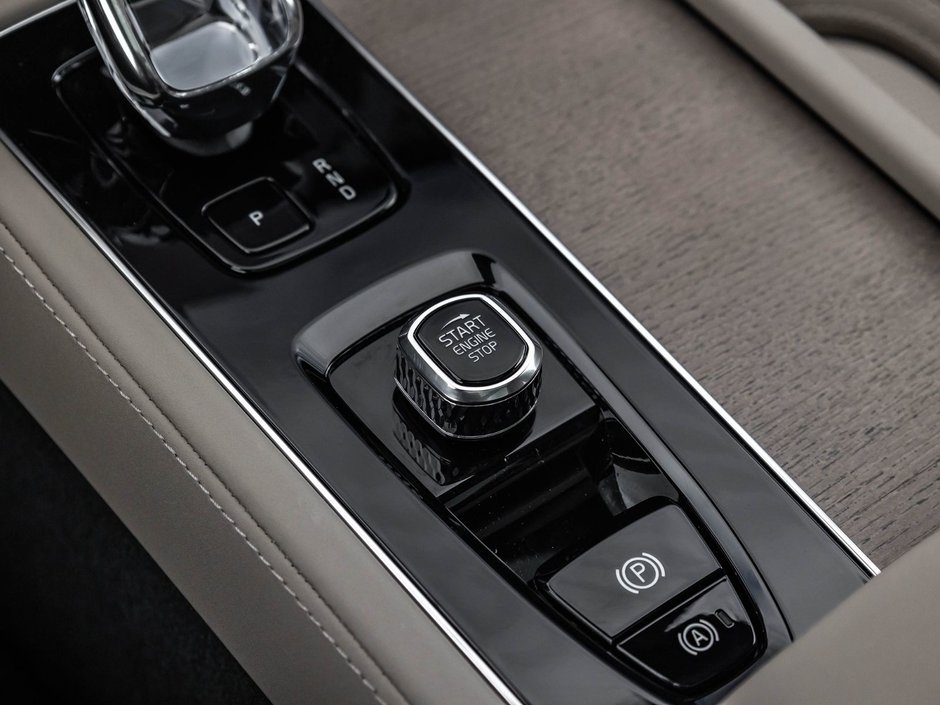 2026 Volvo XC90 Ultra Dark Theme-19