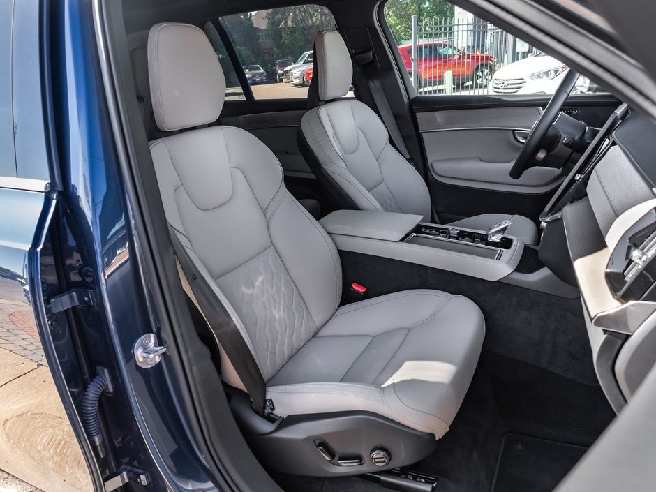2026 Volvo XC90 Plus Bright Theme-24