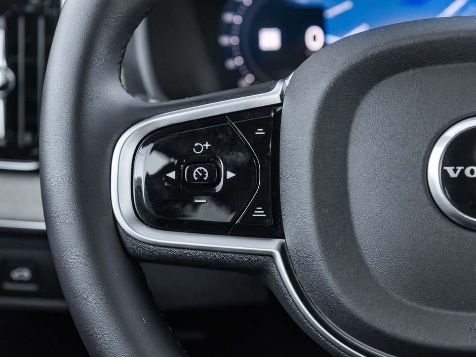 2026 Volvo XC90 Plus Bright Theme-11