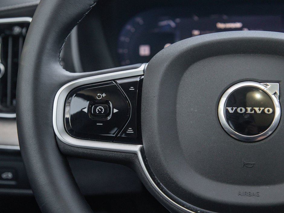 2026 Volvo XC90 Plus Bright Theme-7
