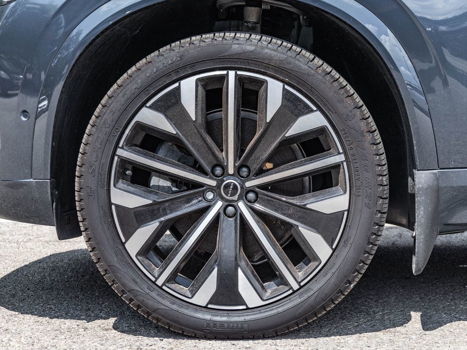 2026 Volvo XC90 Plus Dark Theme-3
