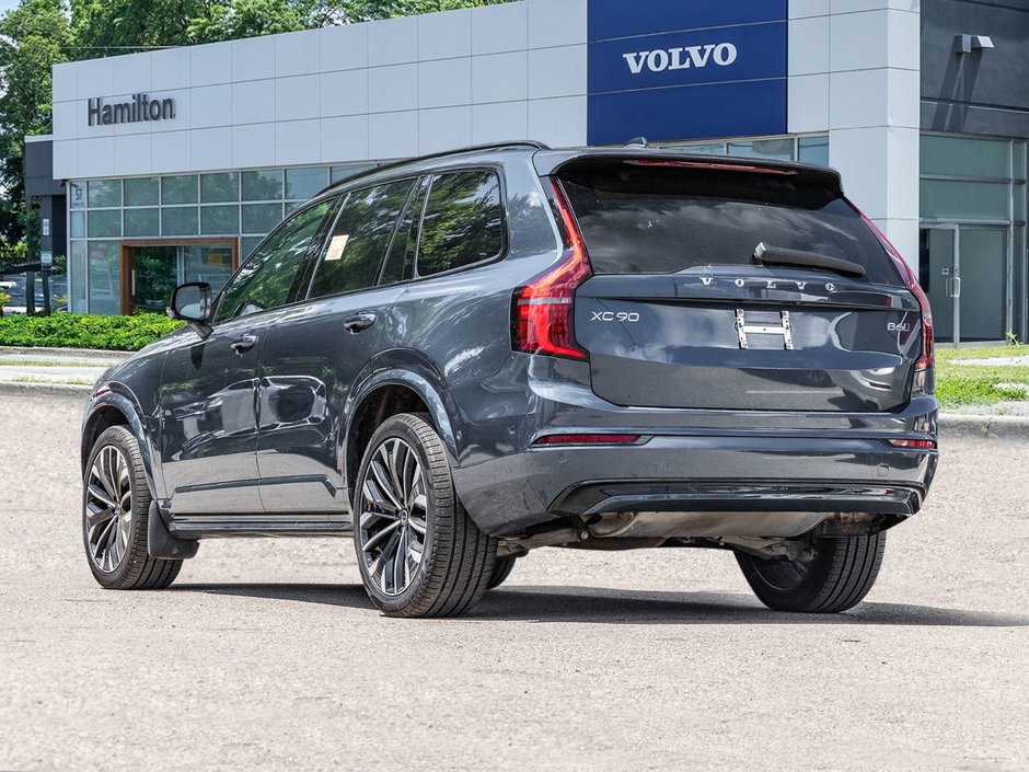2026 Volvo XC90 Plus Dark Theme-4