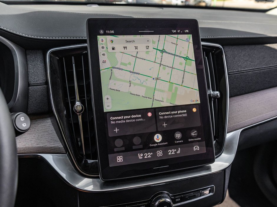 2026 Volvo XC90 Plus Dark Theme-15