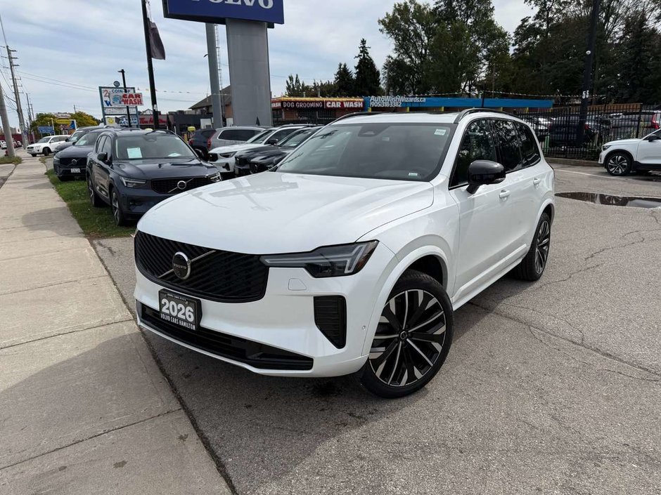 2026 Volvo XC90 Plus Dark Theme-4