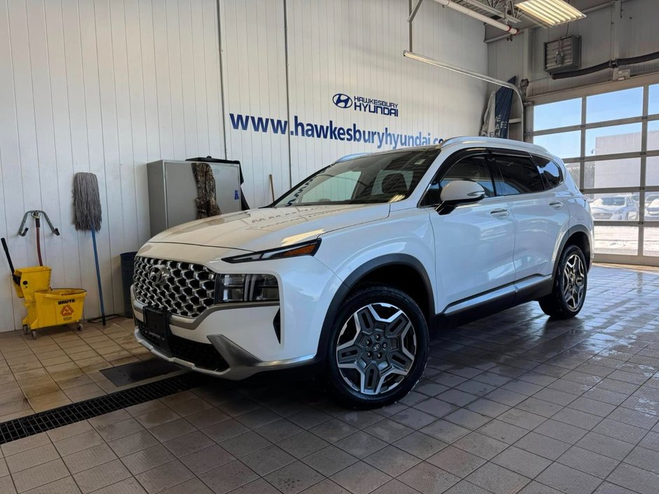 2023 Hyundai Santa Fe Hybrid Luxury in Hawkesbury, Ontario