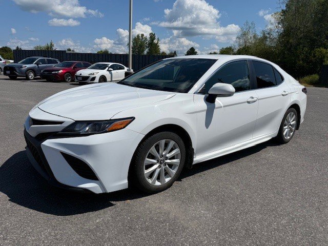 2020 Toyota Camry SE in Hawkesbury, Ontario