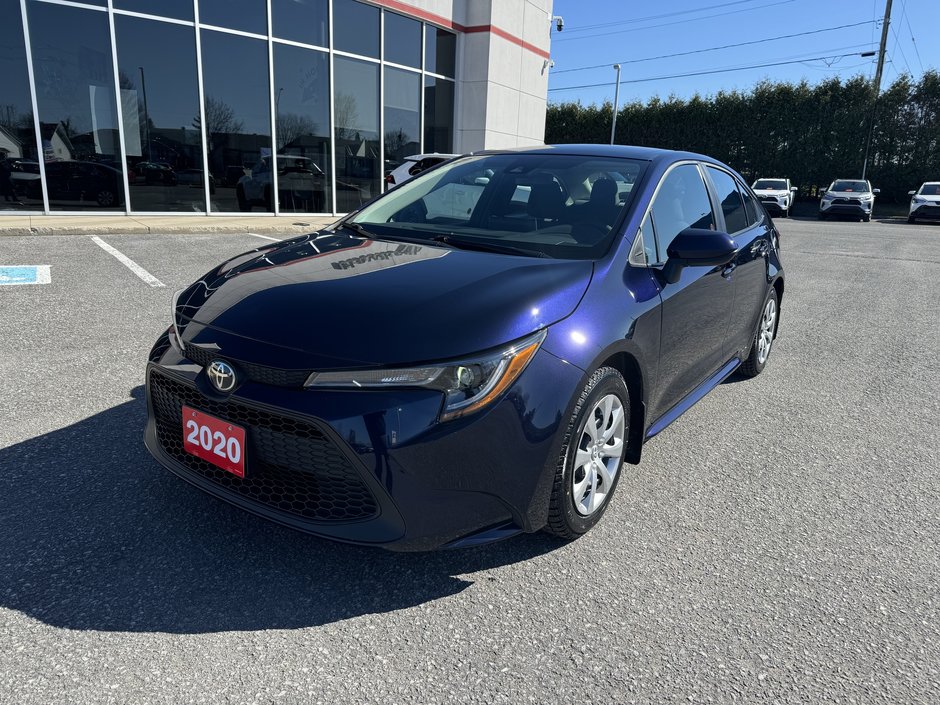 Corolla LE CVT ONE OWNER TOYOTA CERTIFIED APPLE CARPLAY 2020 à Hawkesbury, Ontario