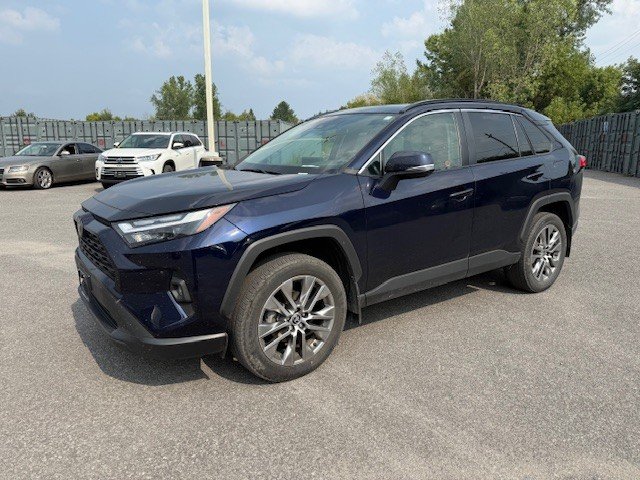 Toyota RAV4 XLE Premium 2022 à Hawkesbury, Ontario