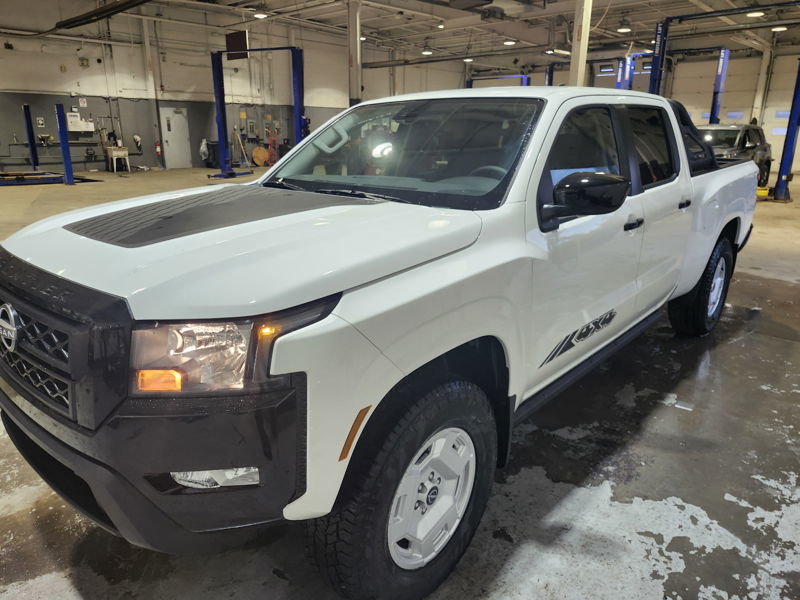 2024  Frontier Hardbody Edition in Clarenville, Newfoundland and Labrador