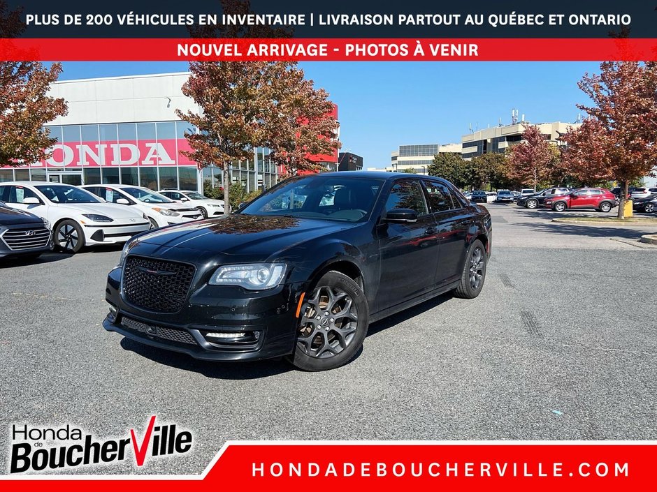 2023 Chrysler 300 300S in Terrebonne, Quebec - w940px