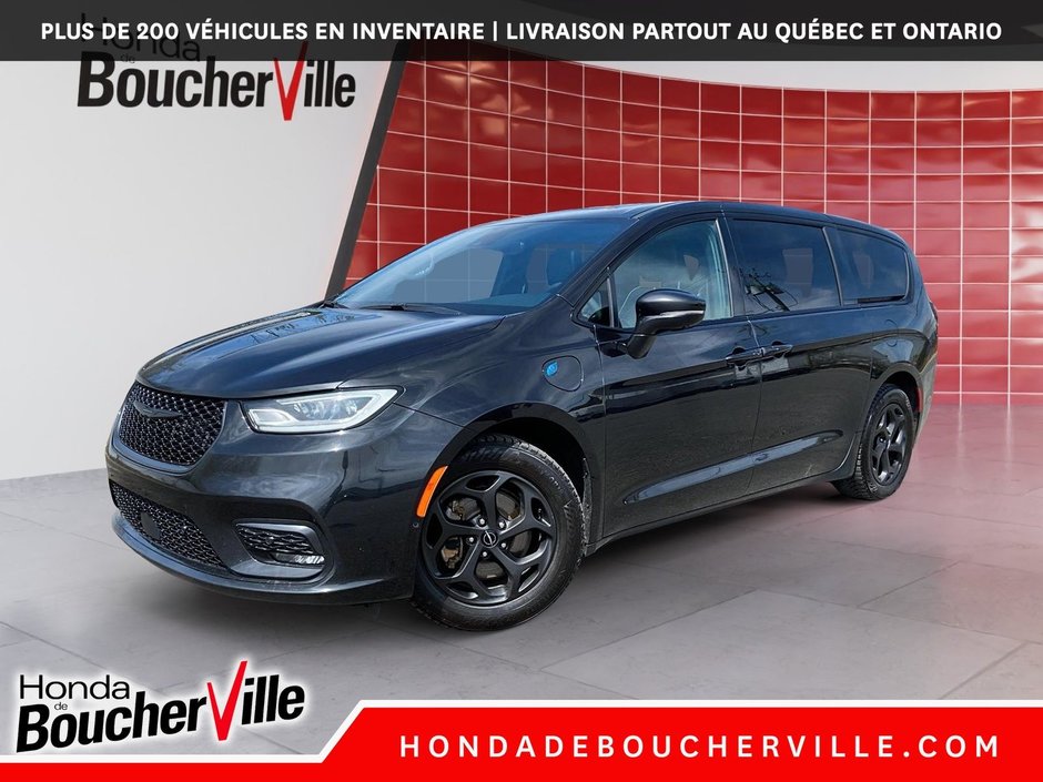 2022 Chrysler Pacifica Hybrid Limited S in Terrebonne, Quebec - w940px