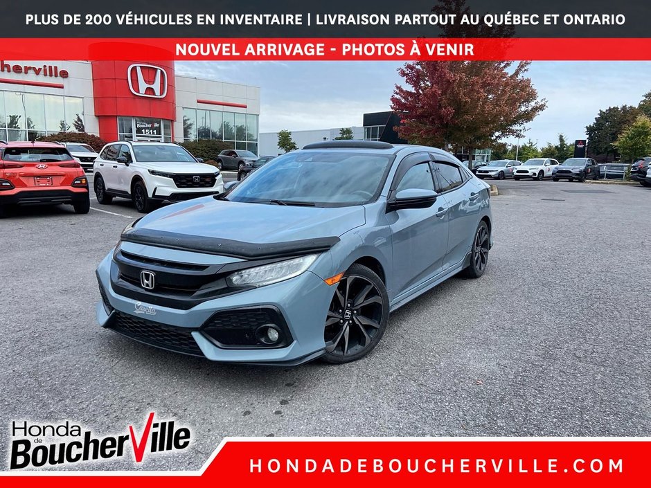 2017 Honda Civic Hatchback Sport Touring in Terrebonne, Quebec - w940px