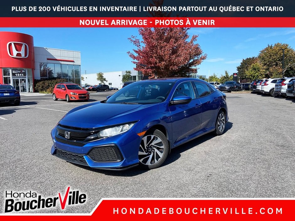 Honda Civic Hatchback LX 2017 à Terrebonne, Québec - w940px