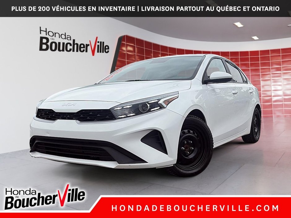 Kia Forte LX 2023 à Terrebonne, Québec - w940px