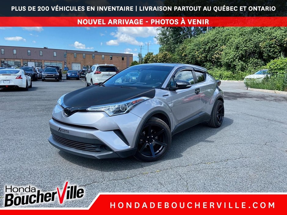 2018 Toyota C-HR XLE in Terrebonne, Quebec - w940px