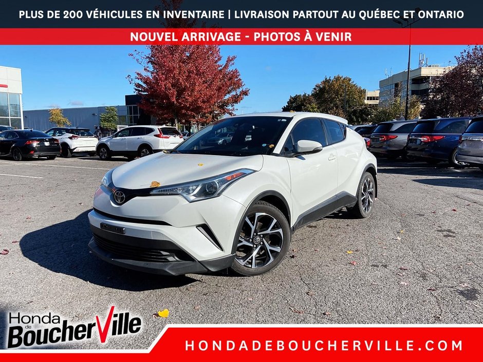 2018 Toyota C-HR XLE in Terrebonne, Quebec - w940px