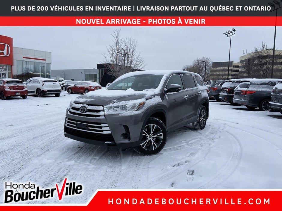 2019 Toyota Highlander LE in Terrebonne, Quebec - w940px