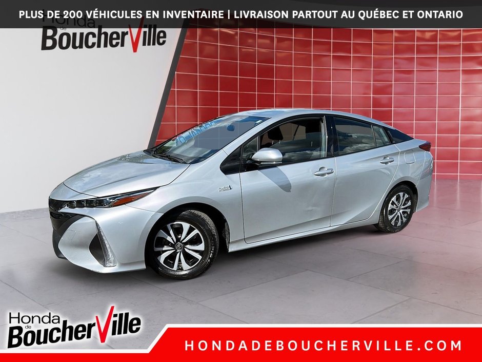 2020 Toyota PRIUS PRIME in Terrebonne, Quebec - w940px