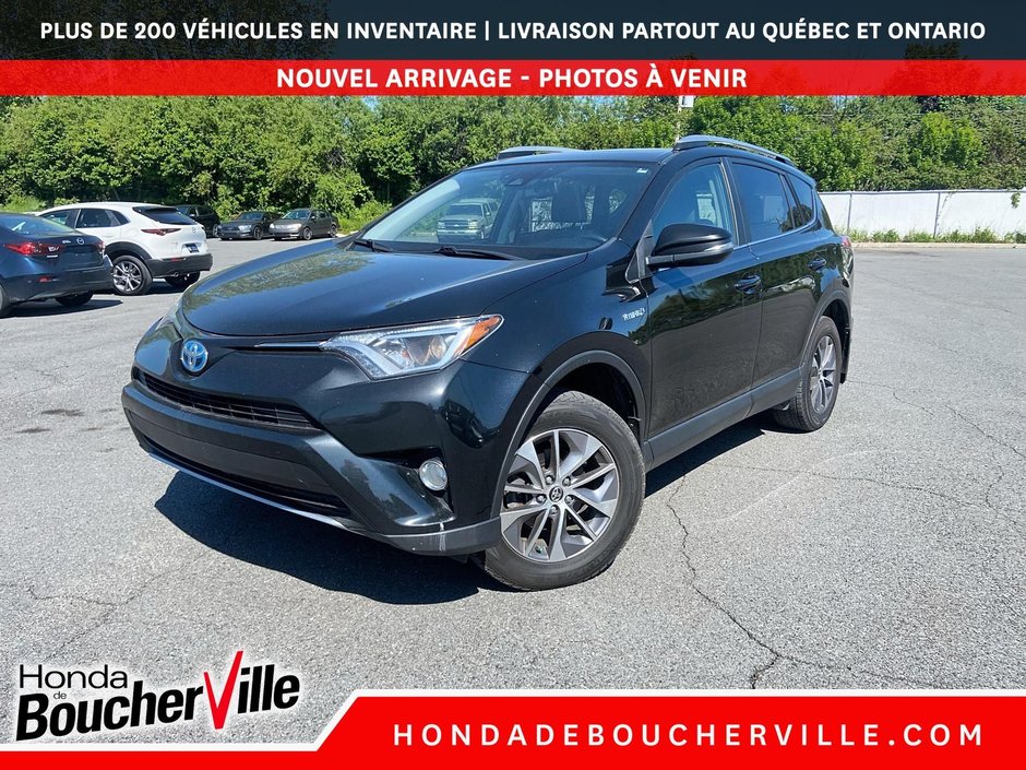 2017 Toyota RAV4 Hybrid XLE in Terrebonne, Quebec - w940px